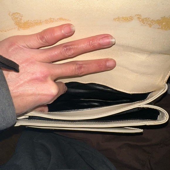 Givenchy top handle handbag beige leather gold hardware damaged - Picture 7 of 12